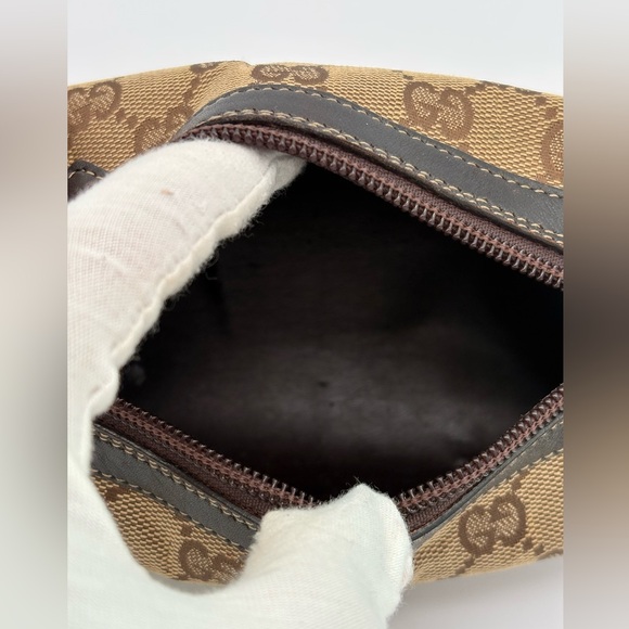 Gucci Cosmetics Pouch - Picture 5 of 6